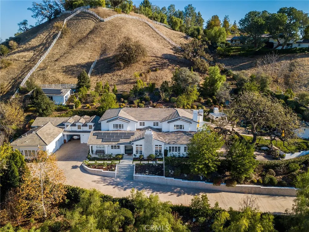 5600 ROUND MEADOW ROAD Hidden Hills, CA 91302