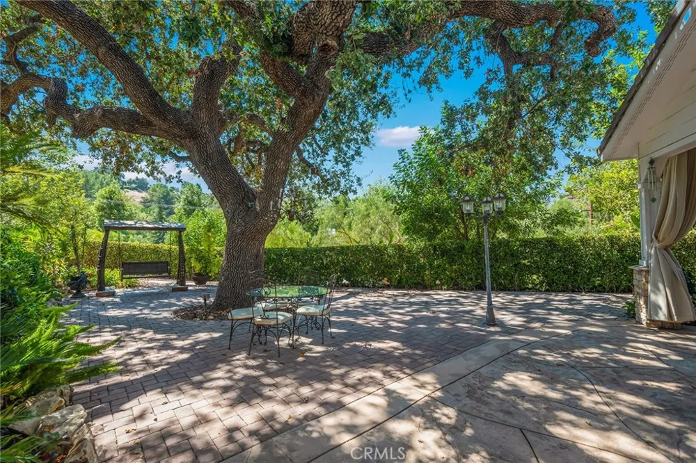 5600 ROUND MEADOW ROAD Hidden Hills, CA 91302