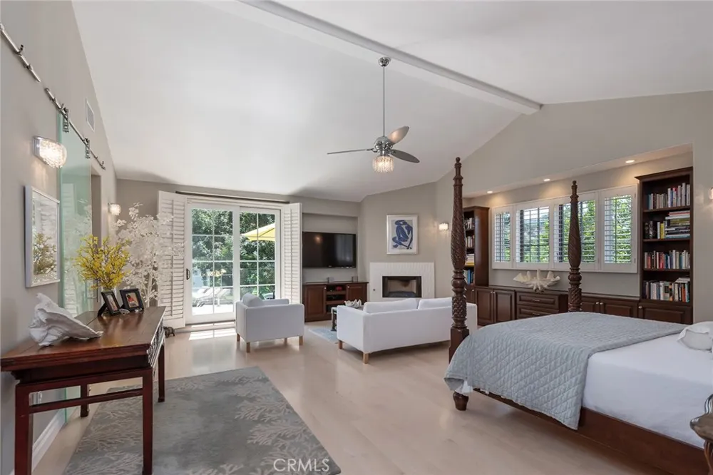 5600 ROUND MEADOW ROAD Hidden Hills, CA 91302