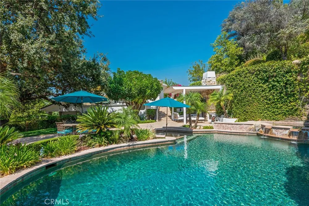 5600 ROUND MEADOW ROAD Hidden Hills, CA 91302