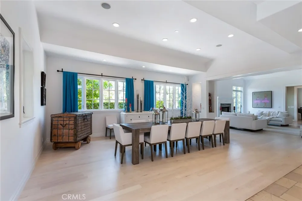 5600 ROUND MEADOW ROAD Hidden Hills, CA 91302