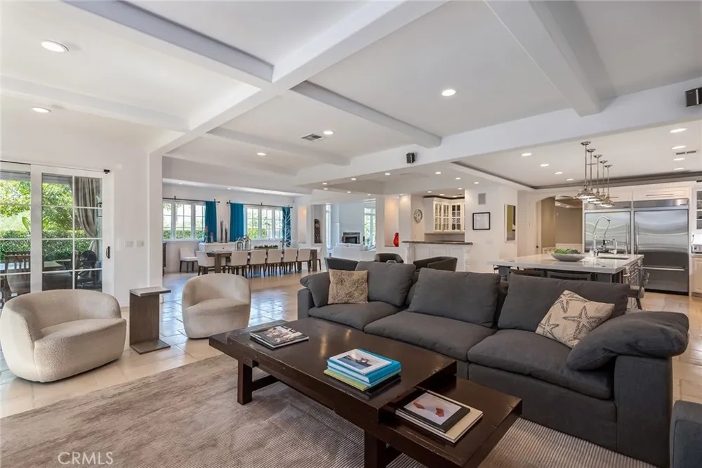 5600 ROUND MEADOW ROAD Hidden Hills, CA 91302