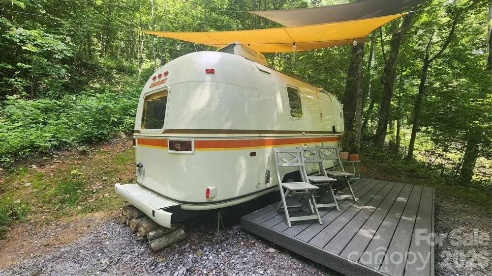 1458 Riverview Road #1 Burnsville, NC 28714