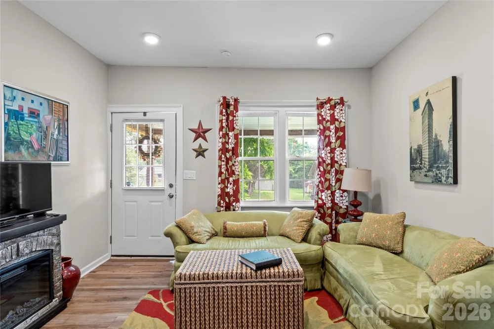 112 Hillcrest Street Jonesville, NC 28642