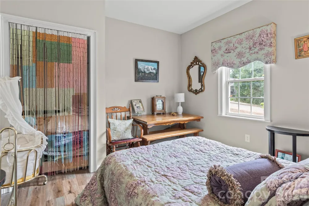 112 Hillcrest Street Jonesville, NC 28642