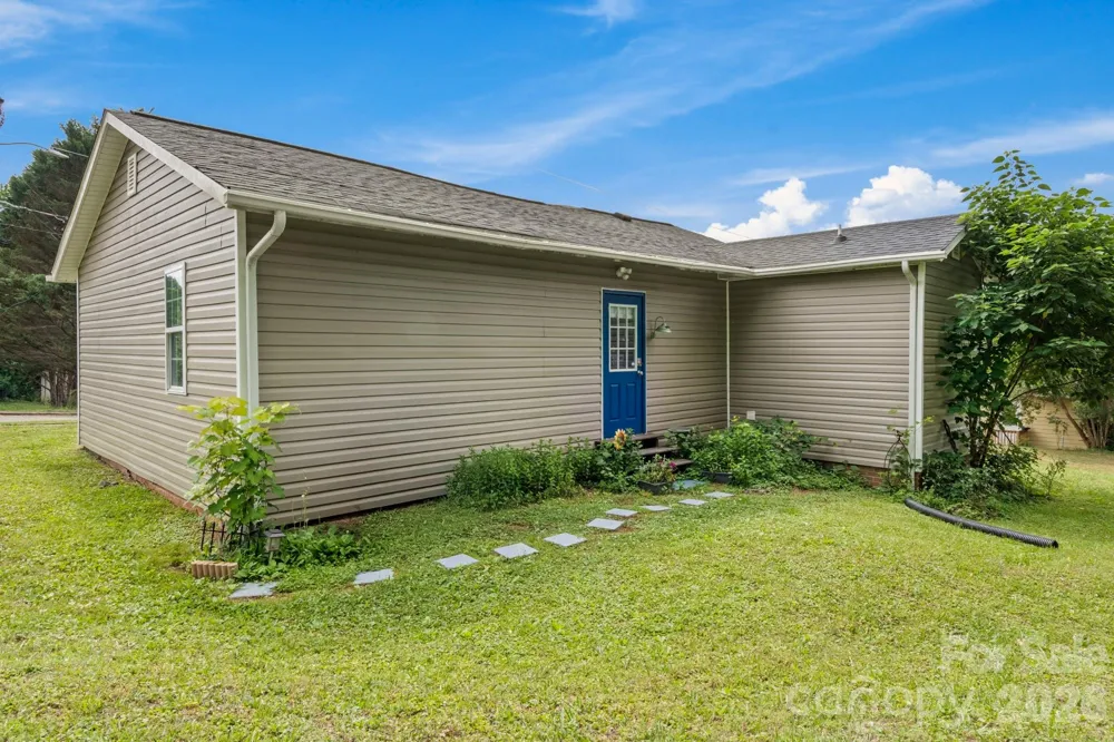 112 Hillcrest Street Jonesville, NC 28642