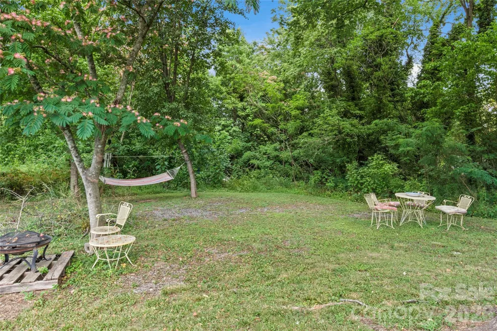 112 Hillcrest Street Jonesville, NC 28642