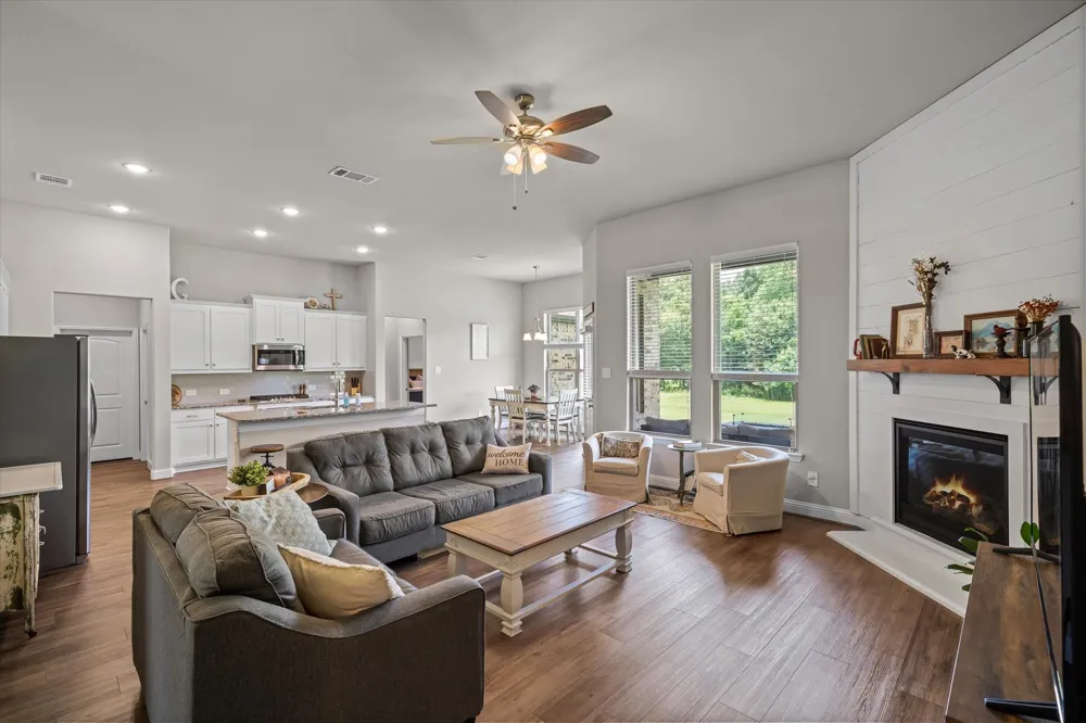 536 Private Road 7017 Edgewood, TX 75117
