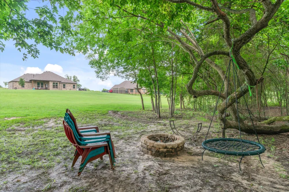 536 Private Road 7017 Edgewood, TX 75117