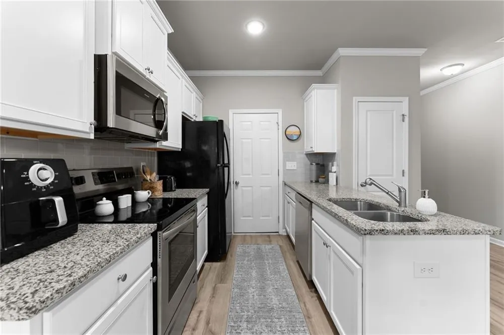 3709 Acorn Drive Oakwood, GA 30566