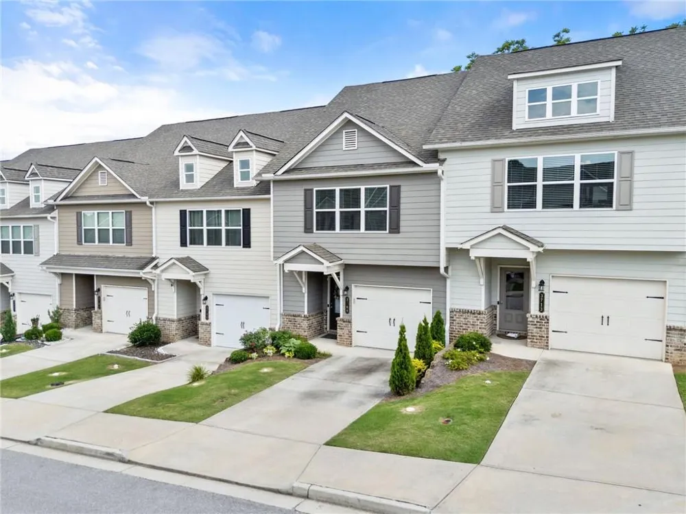 3709 Acorn Drive Oakwood, GA 30566