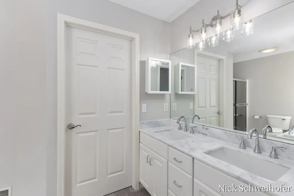 11220 Oak Grove Road Grand Haven Charter Township, MI 49417