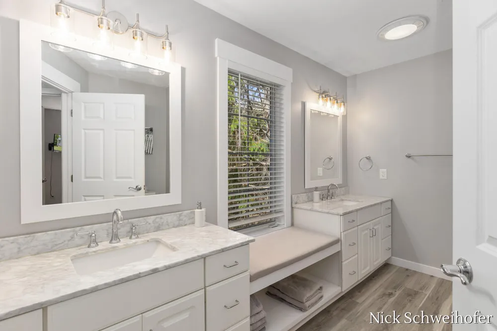 11220 Oak Grove Road Grand Haven Charter Township, MI 49417