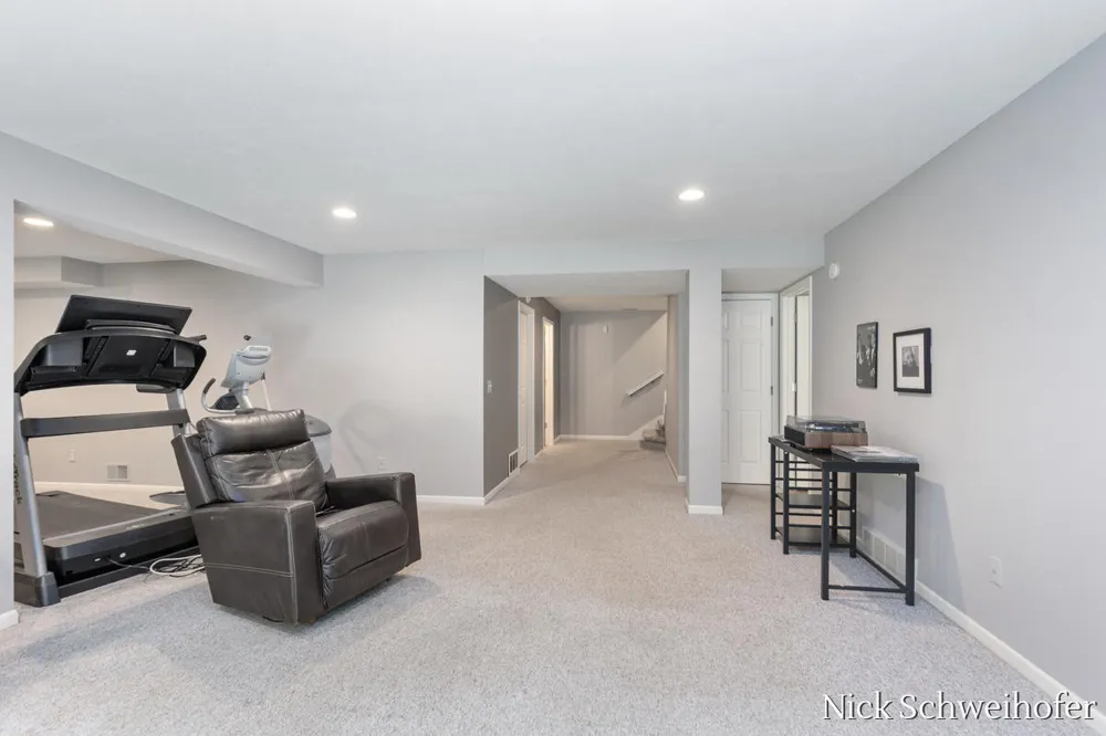 11220 Oak Grove Road Grand Haven Charter Township, MI 49417