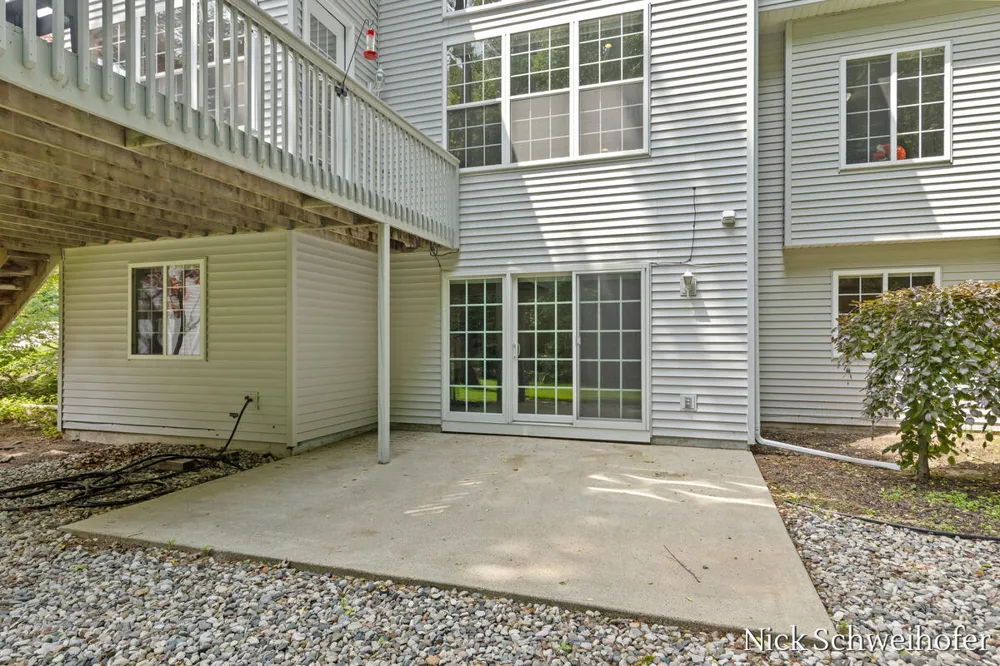 11220 Oak Grove Road Grand Haven Charter Township, MI 49417
