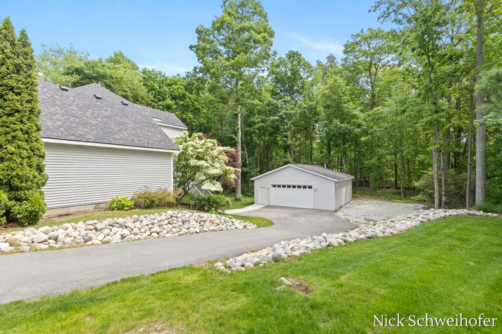 11220 Oak Grove Road Grand Haven Charter Township, MI 49417