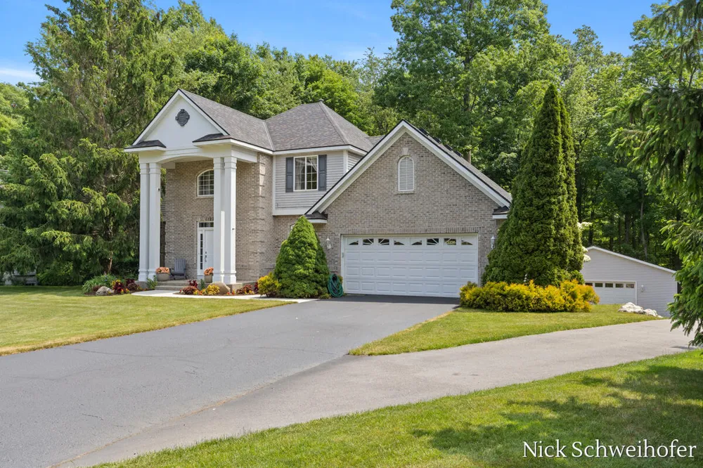 11220 Oak Grove Road Grand Haven Charter Township, MI 49417