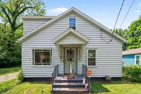 535 Washburn Avenue