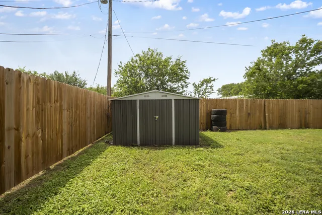 510 Cedar Jourdanton, TX 78026