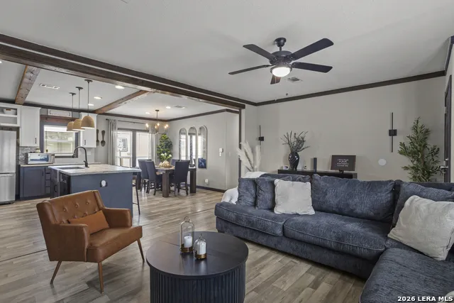 510 Cedar Jourdanton, TX 78026