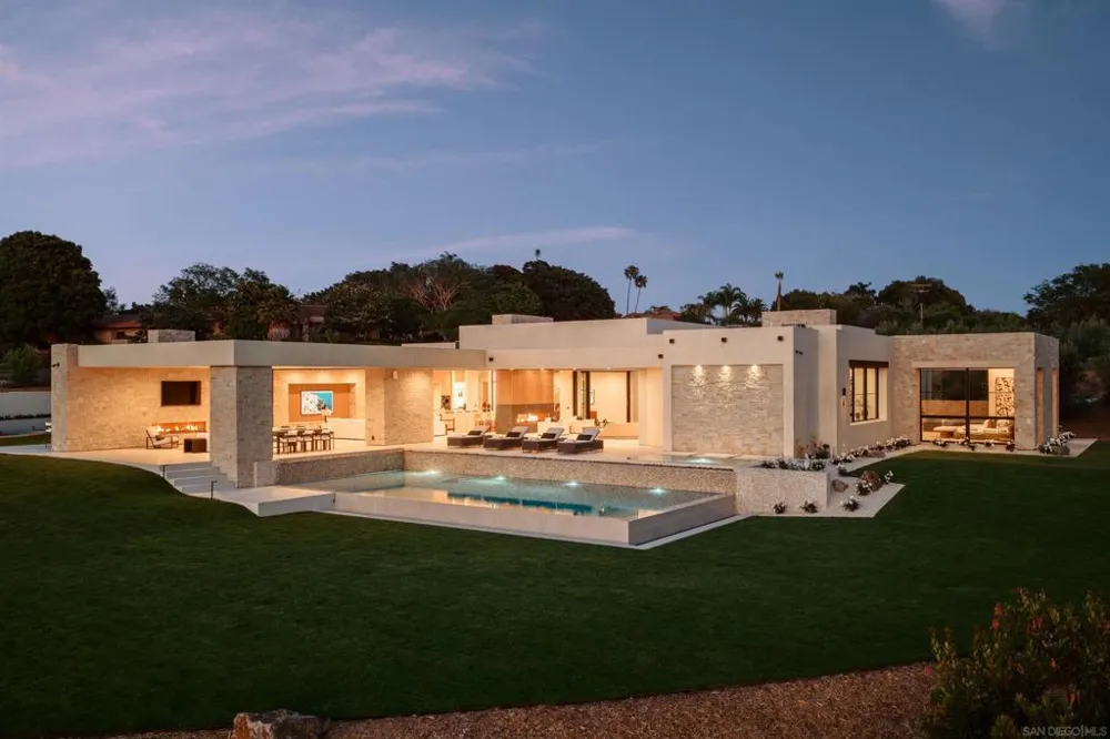17650 Los Morros Rancho Santa Fe, CA 92067