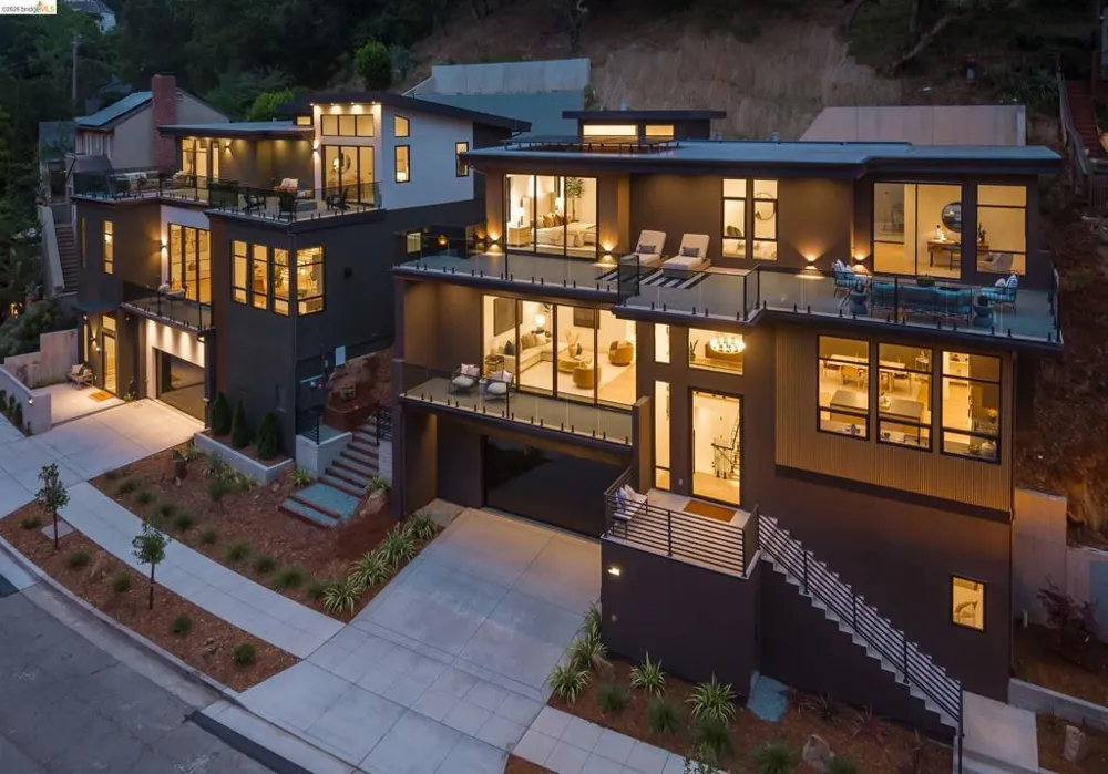1667 Trestle Glen Rd Oakland, CA 94610