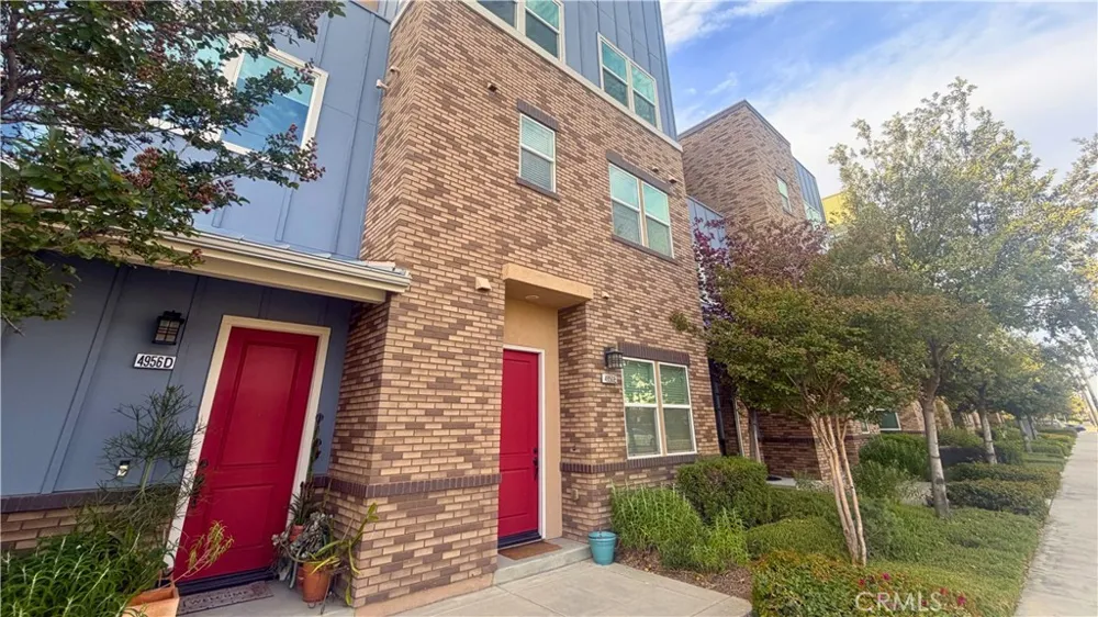 4956 Willow #E Montclair, CA 91763