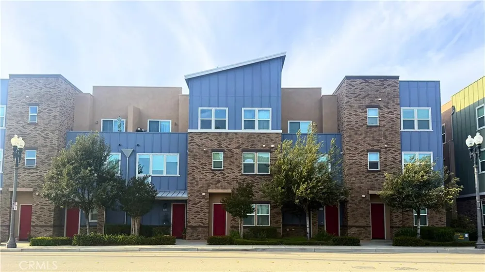 4956 Willow #E Montclair, CA 91763