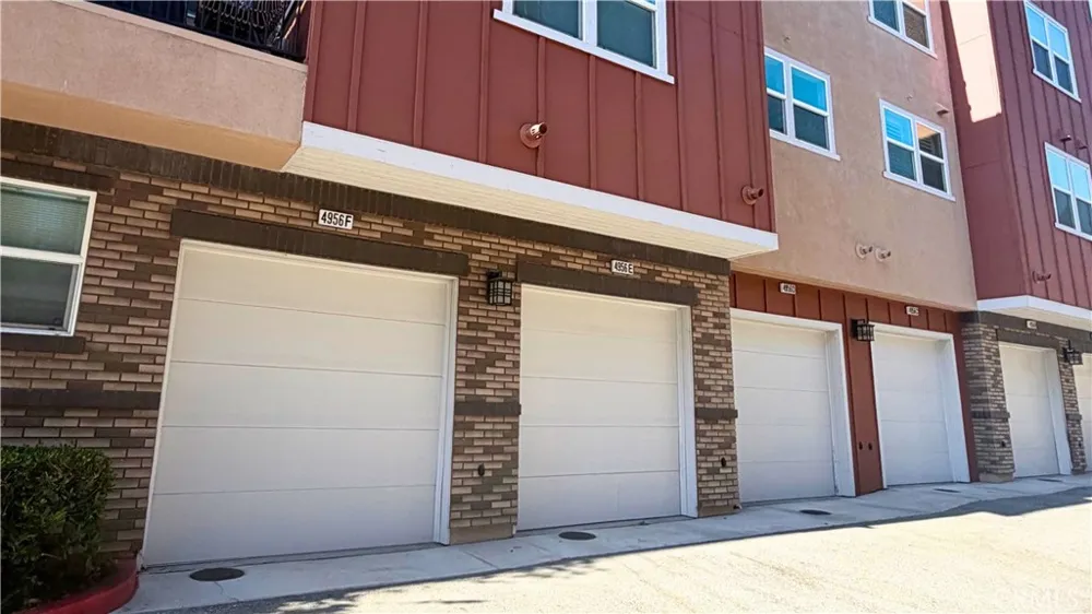 4956 Willow #E Montclair, CA 91763