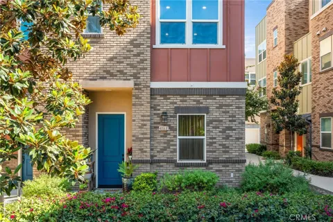 4956 Willow #E