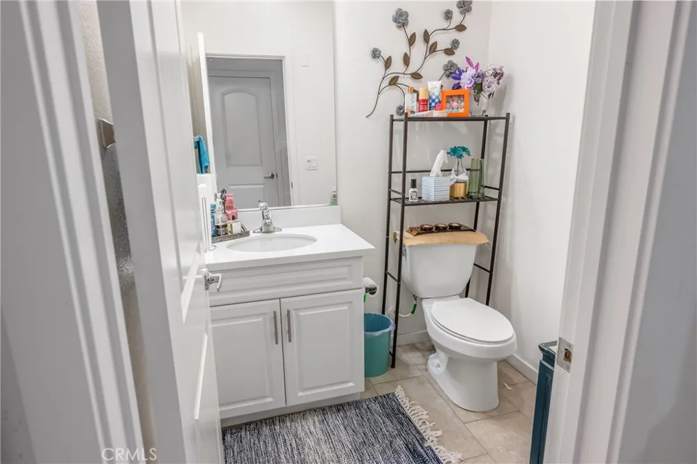 4956 Willow #E Montclair, CA 91763