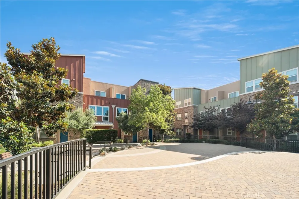 4956 Willow #E Montclair, CA 91763
