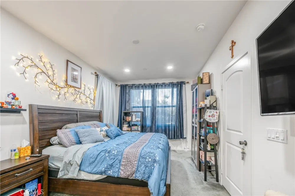 4956 Willow #E Montclair, CA 91763