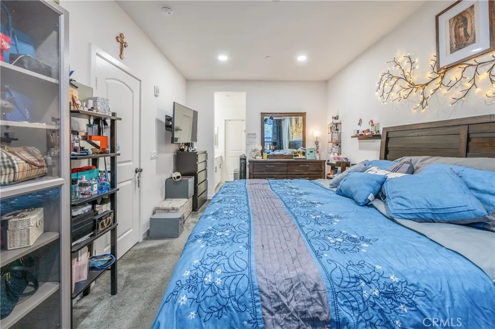 4956 Willow #E Montclair, CA 91763
