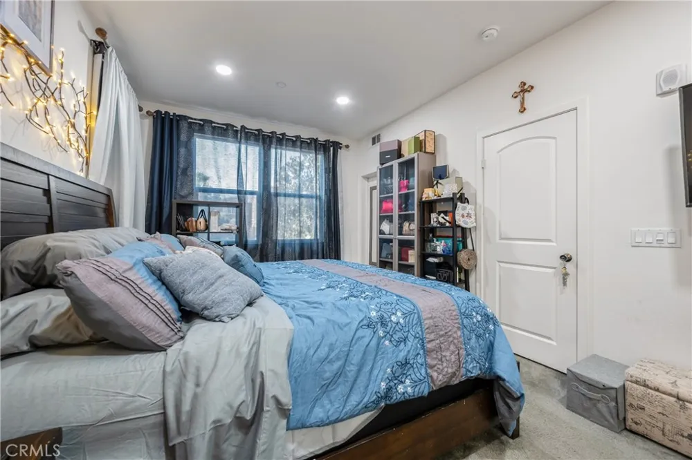 4956 Willow #E Montclair, CA 91763