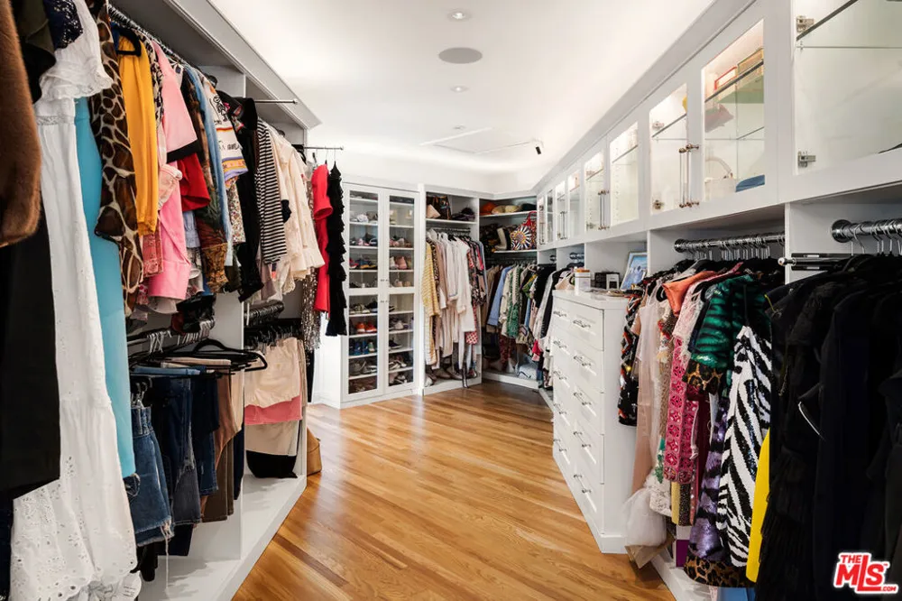 760 Beverly Glen Boulevard Los Angeles, CA 90077