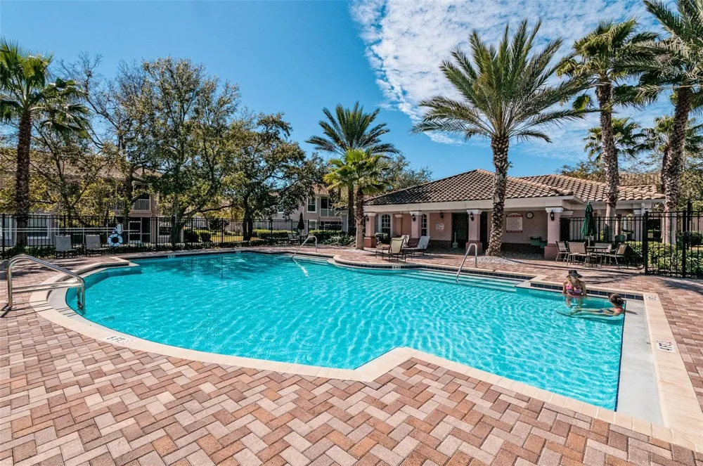 889 LANTERN WAY Clearwater, FL 33765