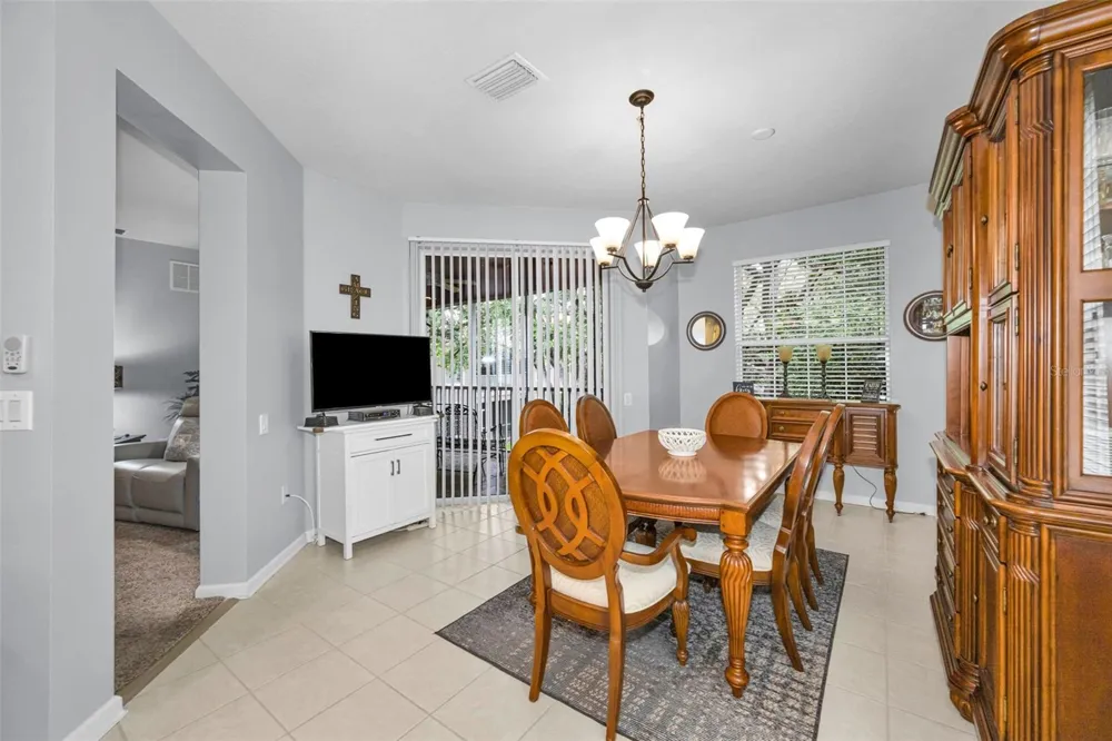 889 LANTERN WAY Clearwater, FL 33765
