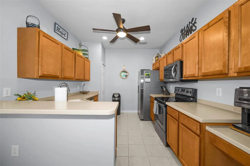 889 LANTERN WAY Clearwater, FL 33765