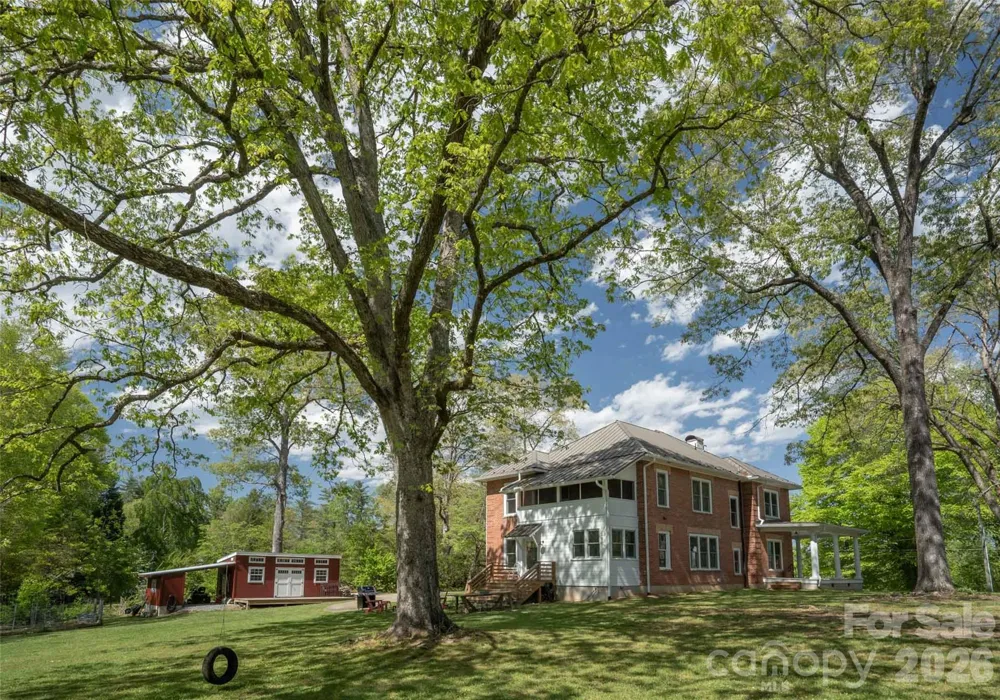 600 E Main Street Brevard, NC 28712