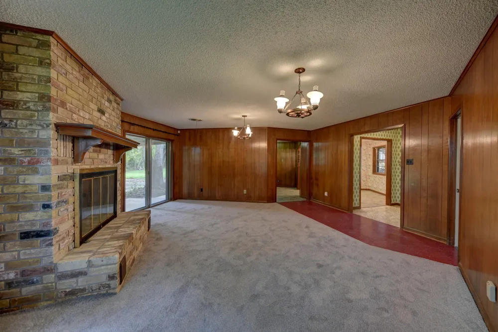 915 Farmers Brenham, TX 77833