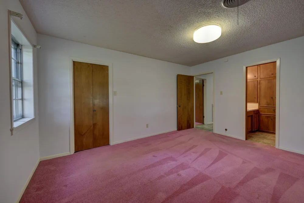 915 Farmers Brenham, TX 77833
