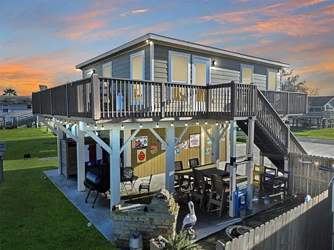 1322 Bahama Lane