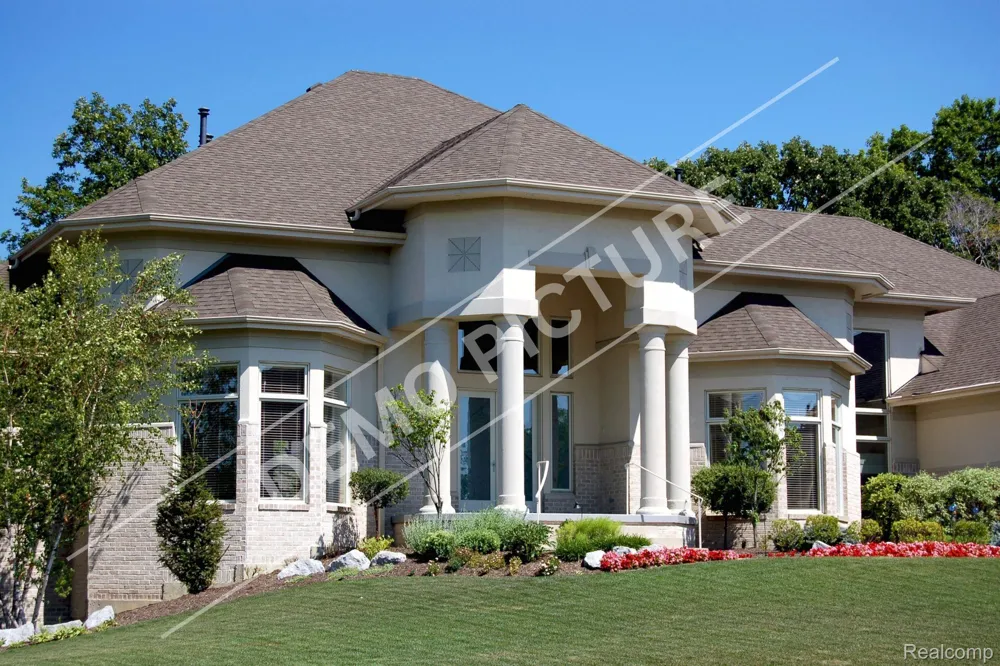 31111 Lahser Road Beverly Hills Village, MI 48025