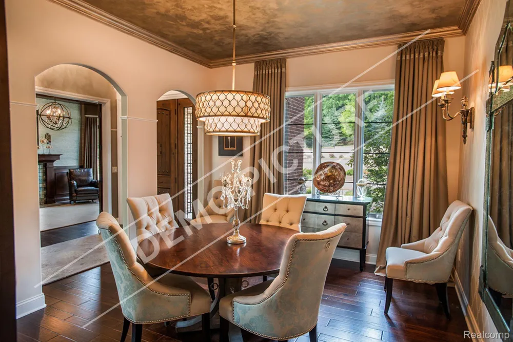 31111 Lahser Road Beverly Hills Village, MI 48025