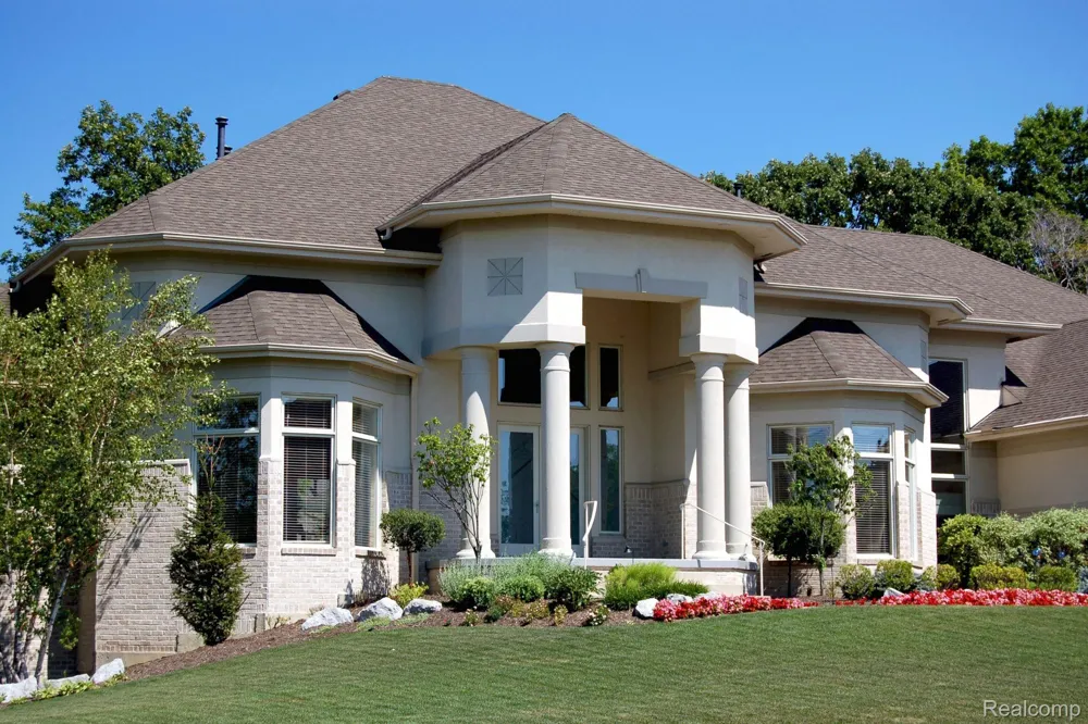 31111 Lahser Road Beverly Hills Village, MI 48025