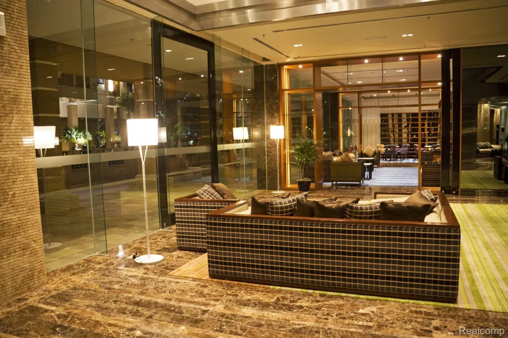 31111 Lahser Road Beverly Hills Village, MI 48025