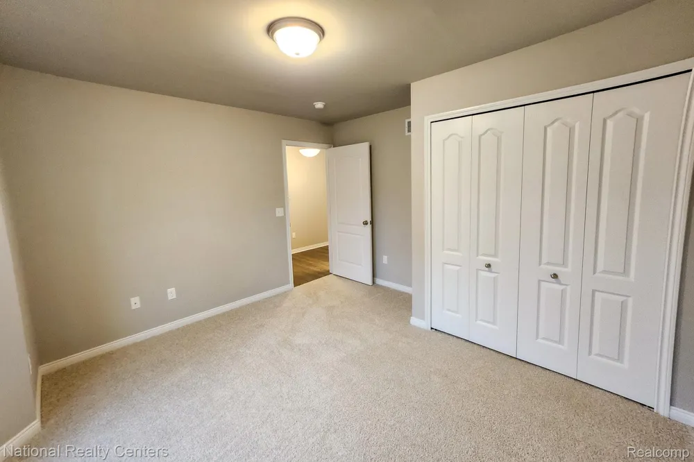 374 Devonshire Drive #30 Lapeer City, MI 48446