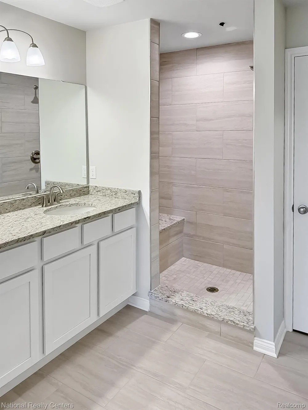 374 Devonshire Drive #30 Lapeer City, MI 48446
