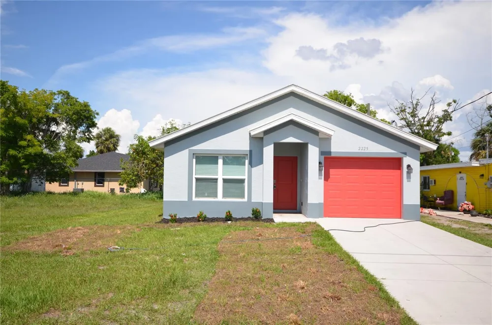 2225 CARVER AVENUE Fort Myers, FL 33916